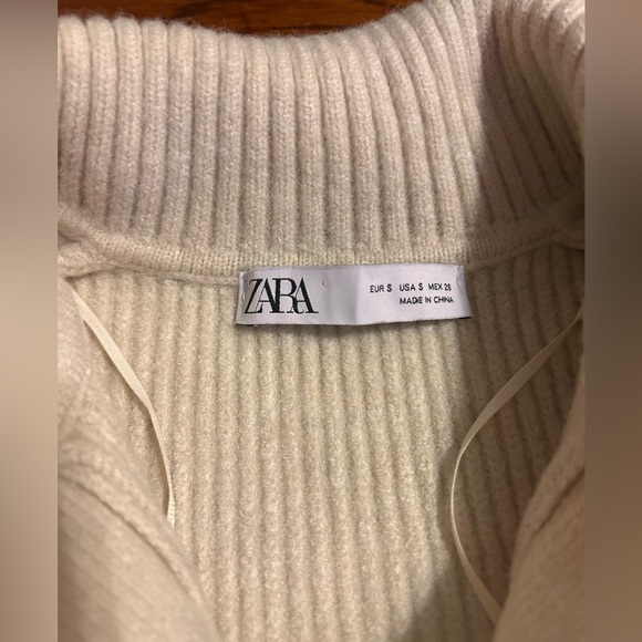 Zara cream and black striped sweater - Picture 7 of 8
